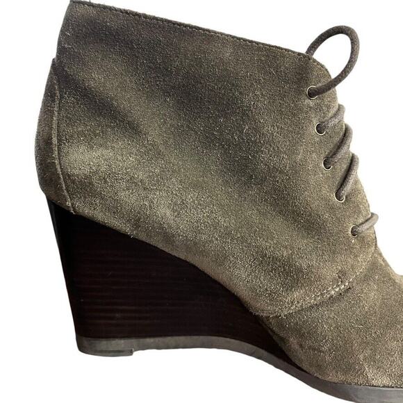 Franco Sarto Weston Gray Suede Leather Wedge Ankle Booties Boots Shoes sz 8.5 - Picture 3 of 16